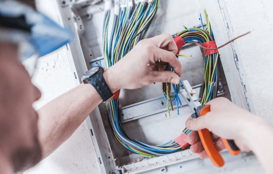 Cuándo es necesario cambiar la instalación eléctrica de una vivienda
